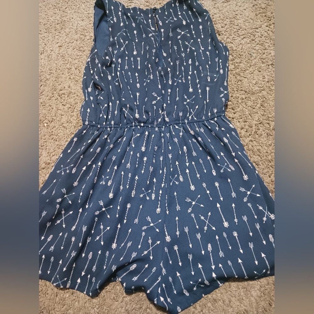 Romper - Picture 2 of 3